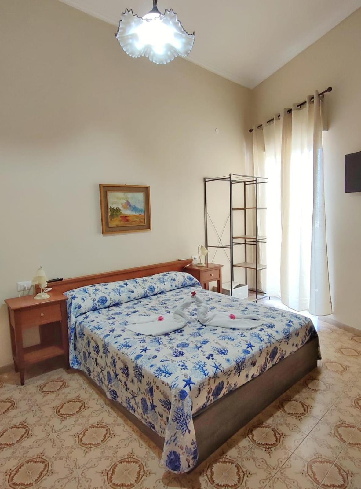 Confy Apartments Pompei Exterior photo